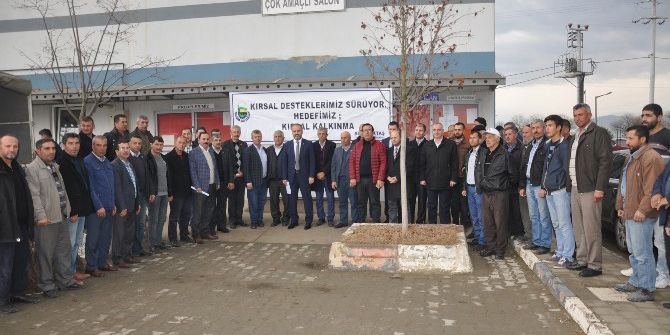 İnegöllü Çiftçilere Ceviz Fidanı Dağıtıldı