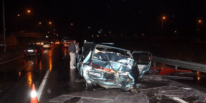 Manisa’da Tır Otomobile Çarptı: 3 Yaralı