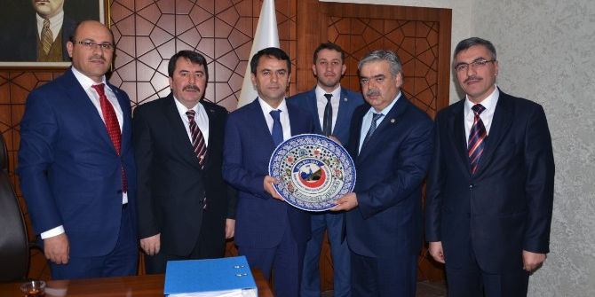 Din-bir-sen Heyeti Vali Aktaş’ı Ziyaret Etti