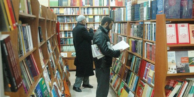 Kitapevleri Teknolojiye Direniyor