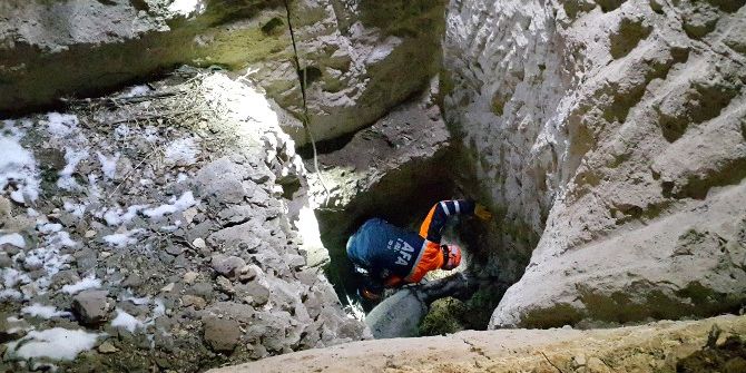 Aksaray’da 8 Metrelik Kuyuda Eşek Kurtarma Operasyonu