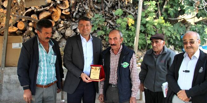 Mahalleliden Silifke Belediye Başkanı Turgut’a Teşekküri