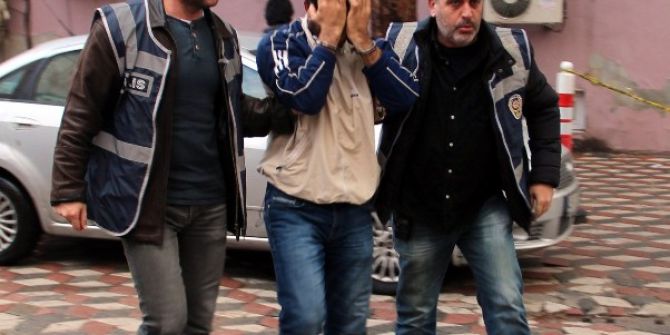 Oyuncak Tabancayla Kuyumcu Soymaya Çalışan Şahıs Yakalandı