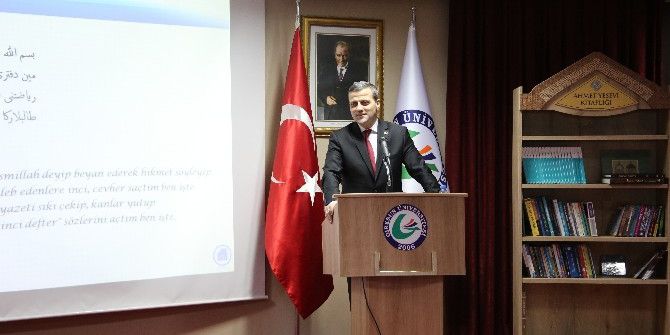 Giresun Üniversitesinde "Ahmet Yesevi’yi Anlamak" Konferansı Yapıldı