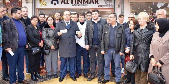 Ak Parti’den Dolar Bozma Kampanyası