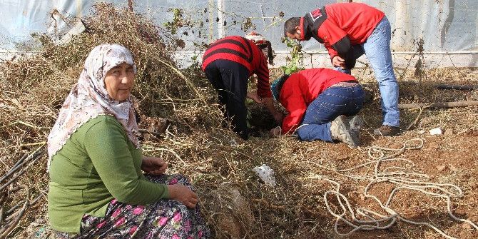 Kuyuna Düşen Keçiyi Akut Kurtardı