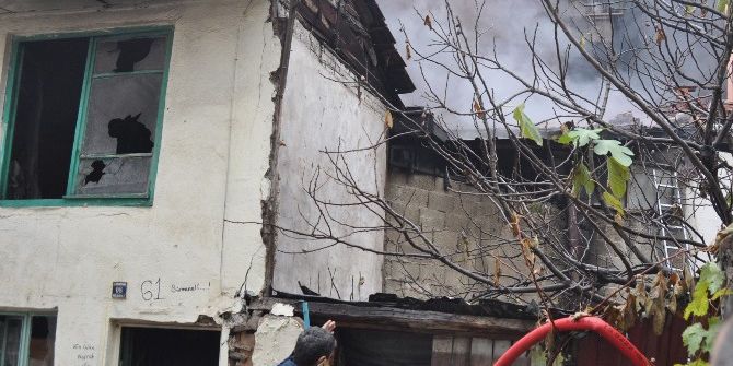 Metruk Binada Çıkan Yangında Yanacaktı