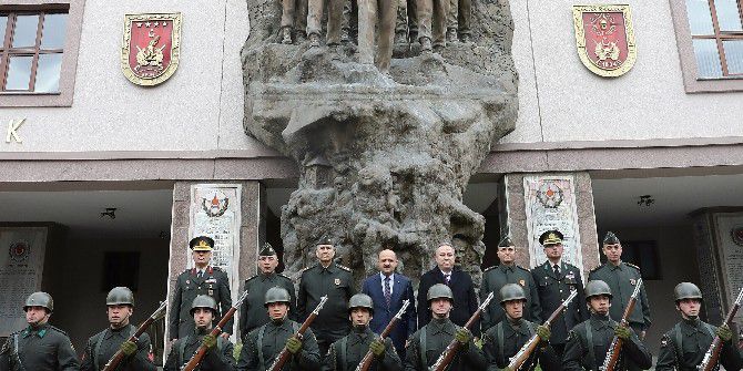 Bakan Işık, Kara Harp Okulunu Ziyaret Etti