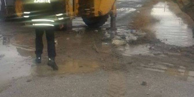 Burhaniye’de Sel Nöbeti