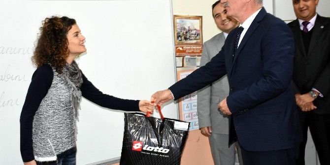 Kale, İstanbul Maratonu Birincisi Yılmaz’ı Tebrik Etti