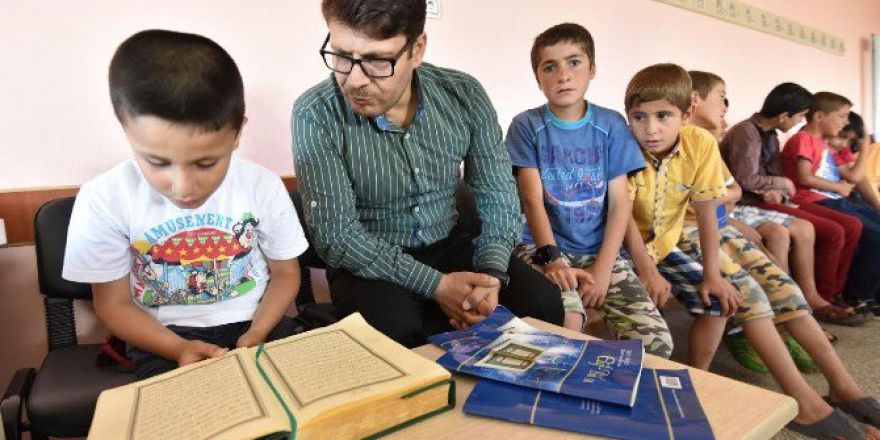 Ahlat’ta Yaz Kur’an Kurslarına İlgi Büyük