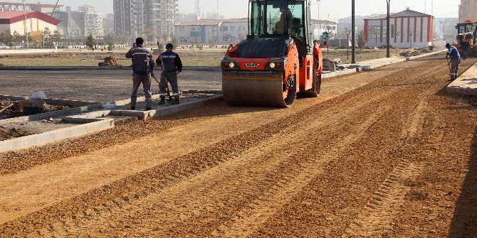 İl Özel İdaresi Genel Sekreteri Kaya, Okullar Bölgesi’nde İncelemede Bulundu