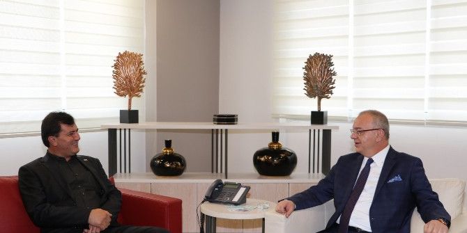 Manisa’dan Çoruma Minibüs Desteği