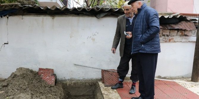 Büyükşehir Yağmur Sonrası Manisa Sokaklarında