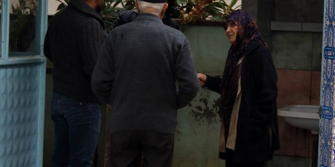 Yaşlı Kadına Hastane Dönüşü Kapkaç