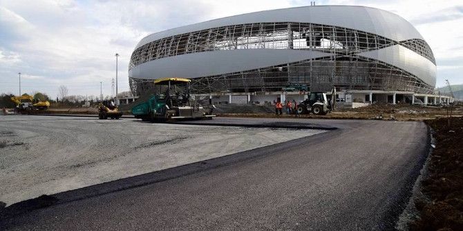 Yeni Stadyumun Yolu Yapılıyor