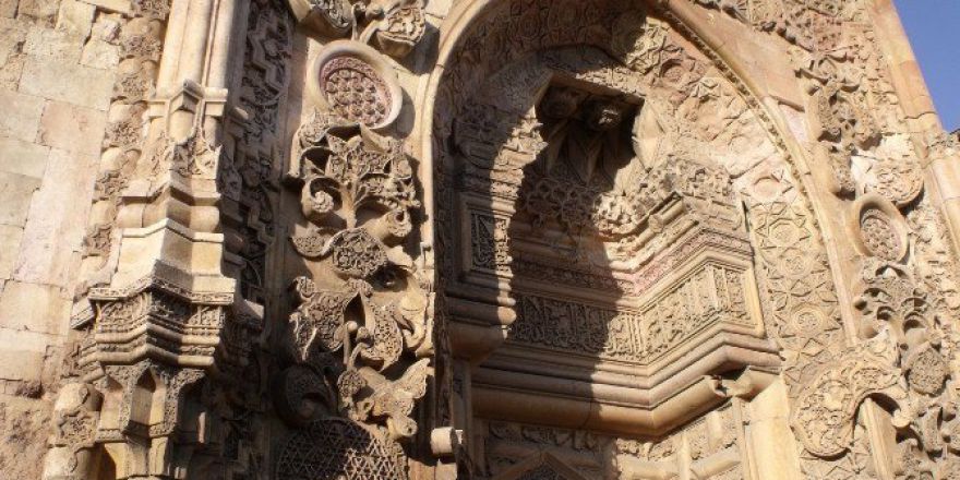 ‘Cennetin Kapıları’ Restore Ediliyor