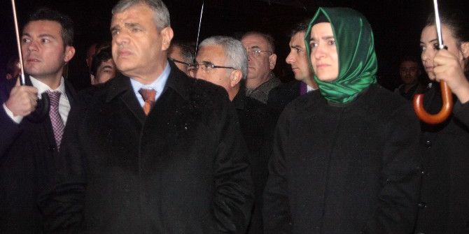 Bakan Sayan: “Yangında İhmaller Araştırılacak, En Ufak Bir İhmali Olan Cezalandırılacak”