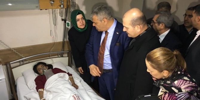 Başbakan Yardımcısı Ve Bakanlar Yaralıları Ziyaret Etti
