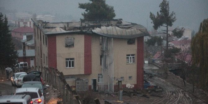 Çocuklara Mezar Olan Yurttaki Facianın İzleri Gün Ağarınca Ortaya Çıktı