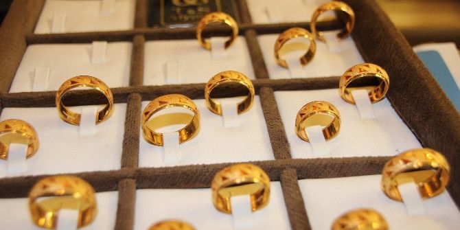 Altını Alan Yok Satan Çok