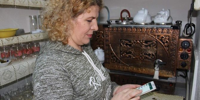 Kadın İşletmeci ‘Whatsapp Çay İsteme Hattı’ Kurdu