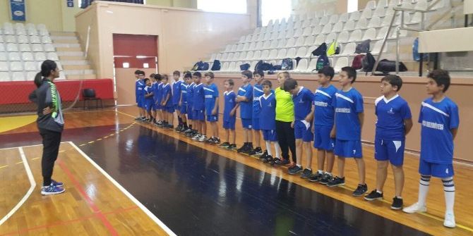 Foçalı Hentbolcular, Handball At School Projesi’ne Seçildi