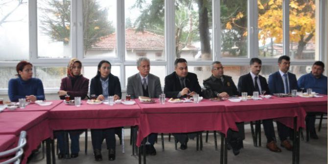 Simav Kaymakamı Halim, Beyce Köyünde Halk Toplantısı Yaptı