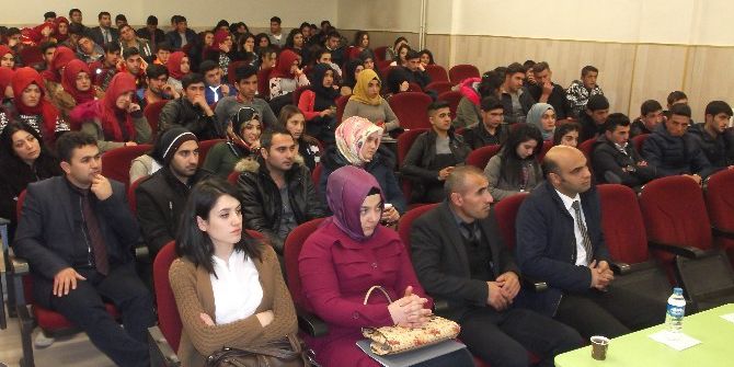 Varto’da Kariyer Ve Eğitim Planlama Semineri