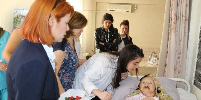Hem Hastalar Hem De Yakınları Hizmetten Memnun