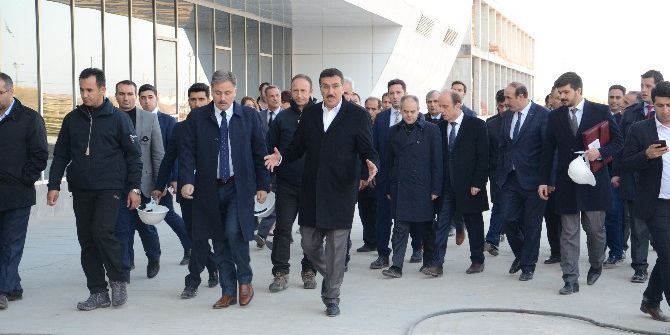 Bakan Tüfenkci’den Eski Yimpaş Binasıyla İlgili Açıklama