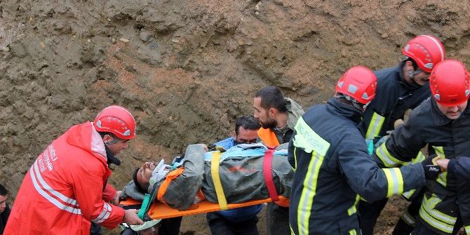 Yol Çalışması Yapan İşçi Göçük Altında Kaldı