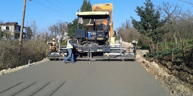 Yenikent Bağlantı Yolu Sıcak Asfalt Oluyor