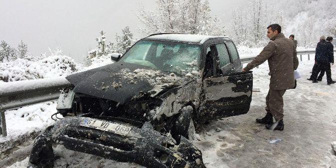 Kastamonu’da Kar Yağışı Kazaya Neden Oldu