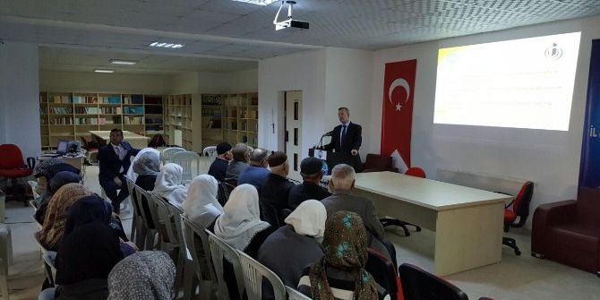 2016 Yılının Son Umrecilerine Seminer Düzenlendi