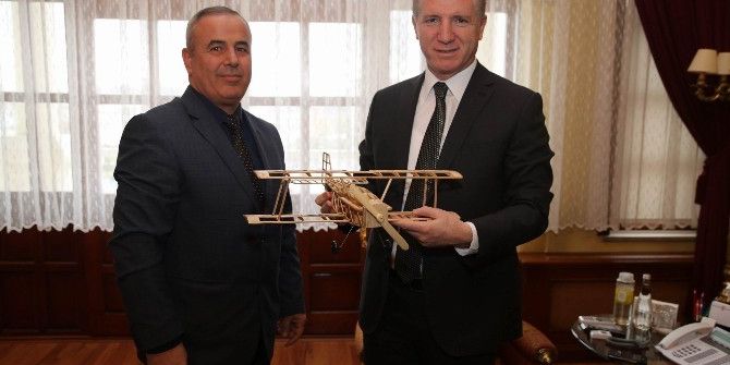 Thk Sivas Şubesinden, Vali Gül’e Ziyaret