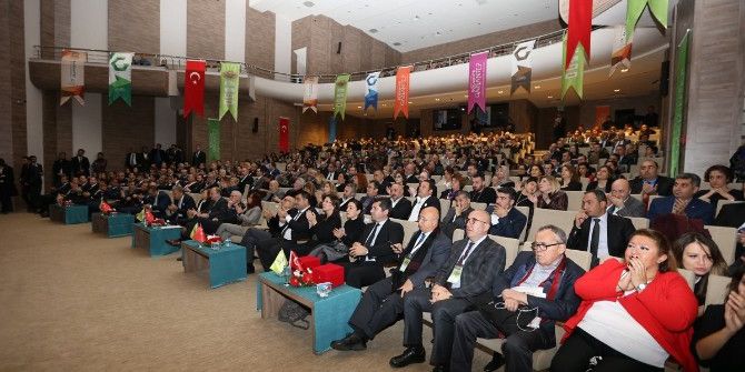 Fatma Şahin, Gaziantep’te Köşe Yazarlarıyla Buluştu