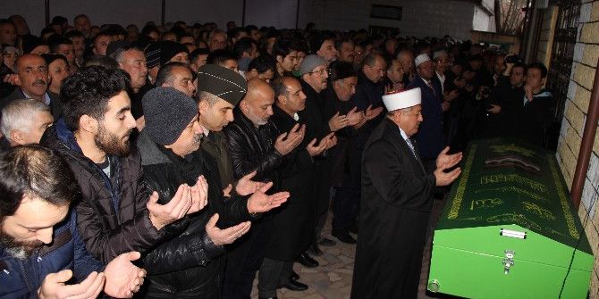 Belediye Meclis Üyesi Metin Başkaya Son Yolculuğuna Uğurlandı