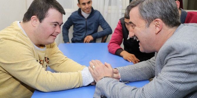 Başkan Şirin’den Özel Öğrencilere Tam Destek