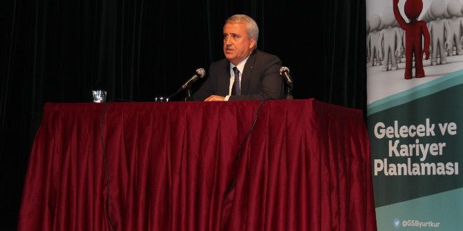 Prof. Dr. Naci Gündoğan "Zoru Başaranlar" Söyleşisinin Konuğu Oldu