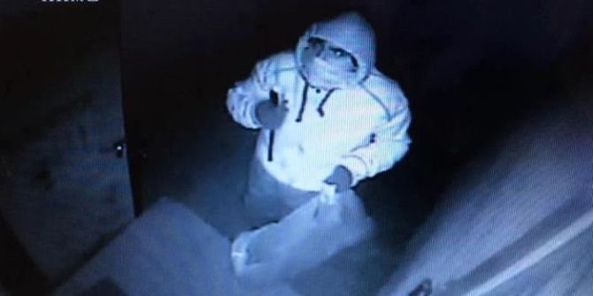 Market Hırsızları Güvenlik Kamerasına Yakalandı