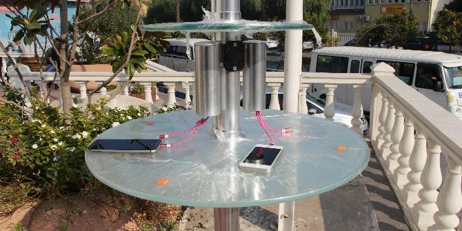 Kuşadası Belediyesi’nden Güneş Panelle Şarj İstasyonu