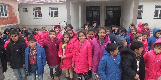 Ücretli Öğretmenden Örnek Davranış