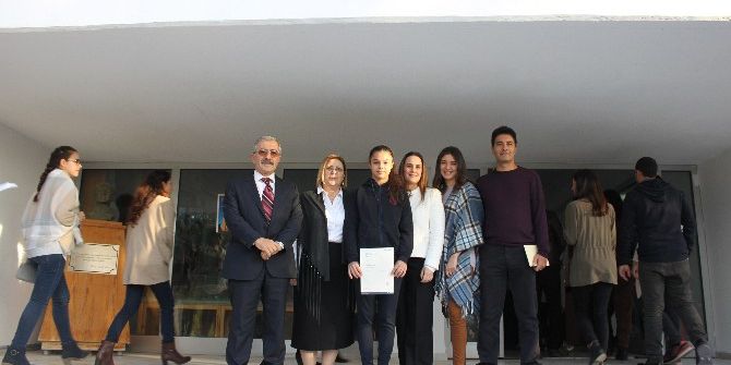 Cambridge’den, Yakın Doğu Koleji Öğrencisine Birincilik