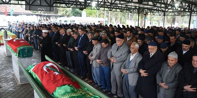 Yurttaki Yangında Ölen Çocuk İle Eğitmen Toprağa Verildi