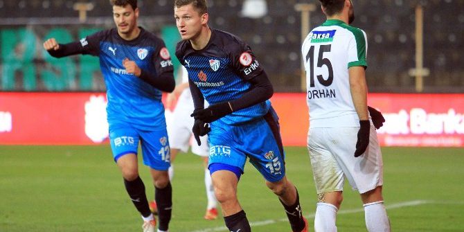 Çek Golcü 10 Ay Sonra Gol Sevinci Yaşadı