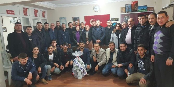 Salihli’de Mhp’nin Eski Yönetiminden Yeni Yönetime Ziyaret