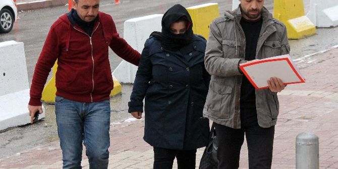 Yakalanması İçin Ödül Konulan Dolandırıcı Kadın Elazığ’da Yakalandı