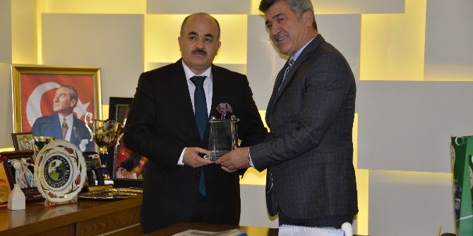 Vali Zülkif Dağlı’dan Başkan Yiğit’e Ziyaret