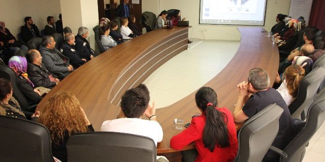 Diyaliz Merkezi Görevlilerine Enfeksiyon Eğitimi